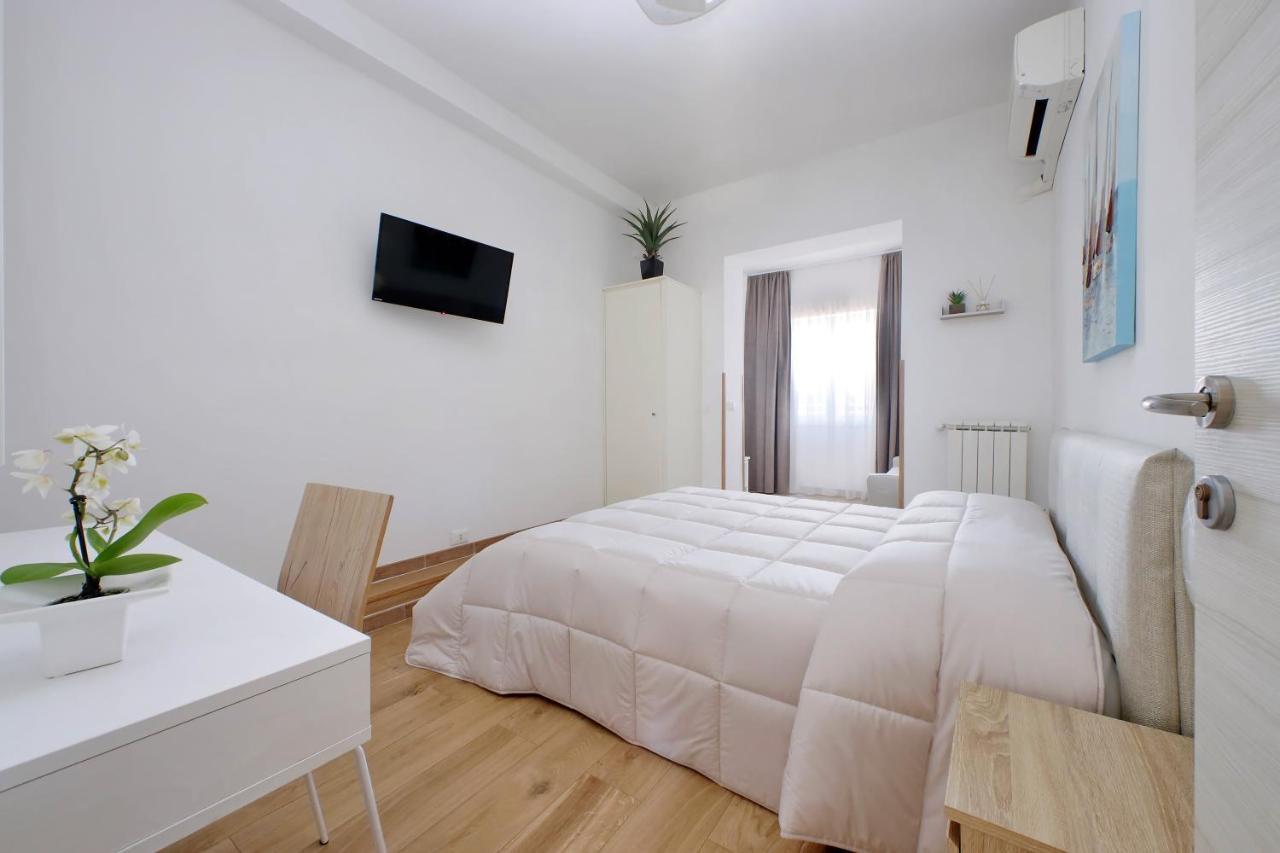 B&B Felicioni 피우미치노 외부 사진